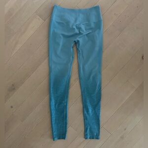 Alphalete blue seamless leggings